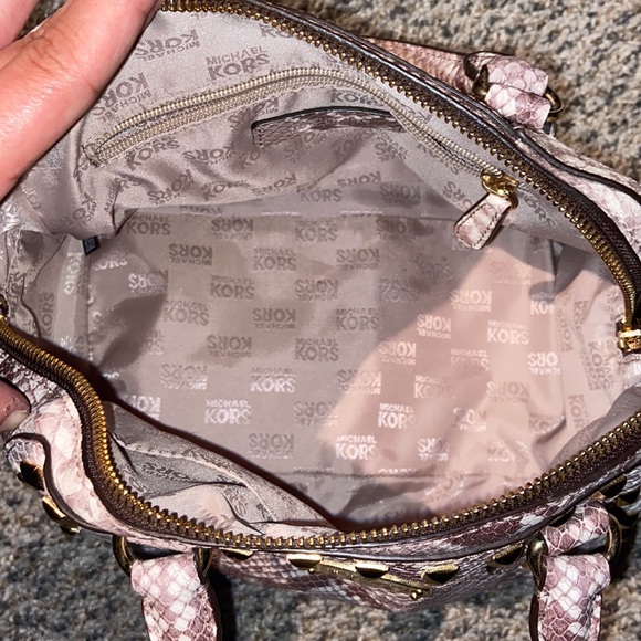 Michael kors bag - Picture 4 of 7